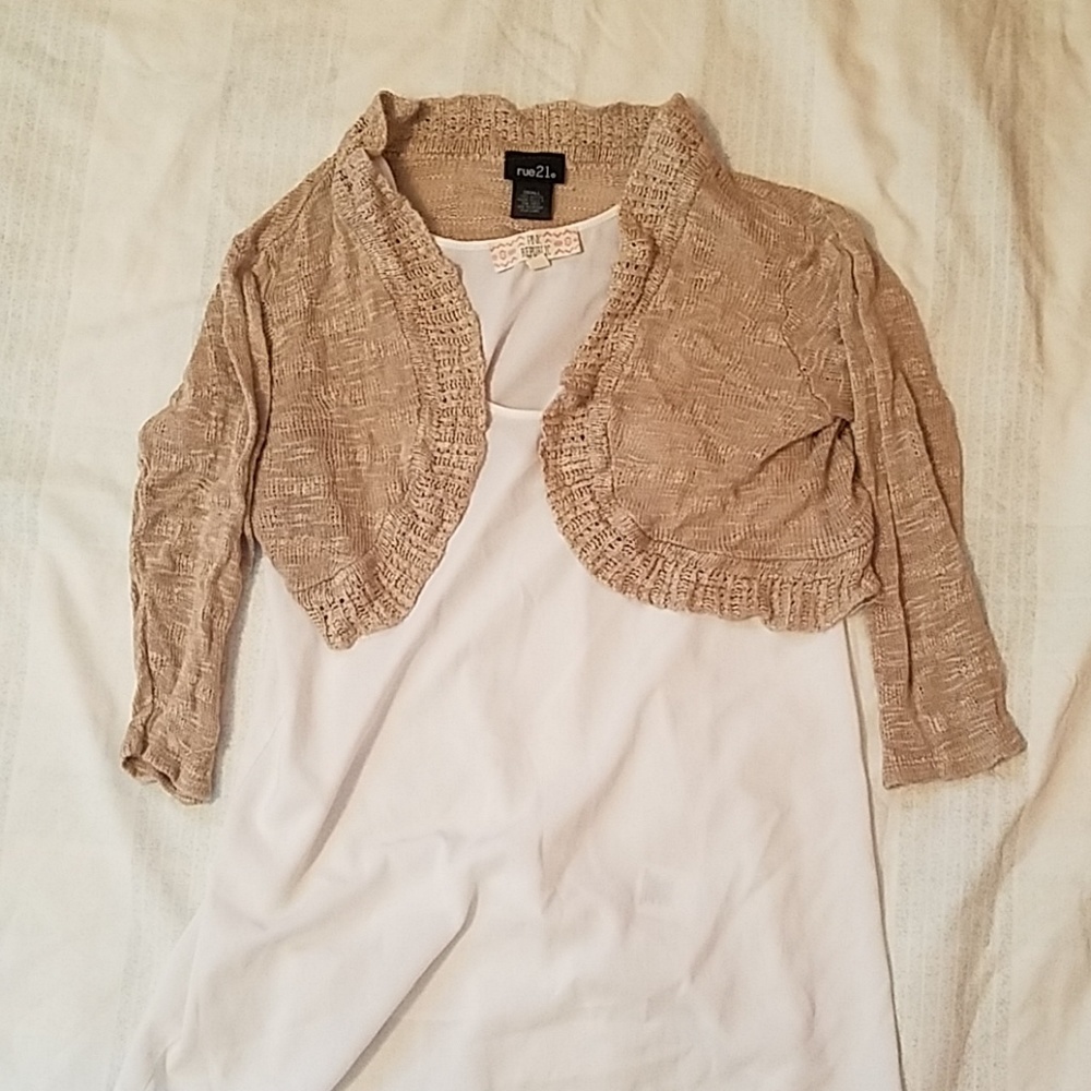 rue21 Beige Sweater